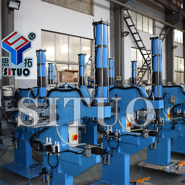 無(wú)錫思拓壓鉚機:重塑金屬加工新標準